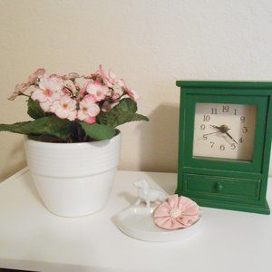 Broke My Wrist, Be Back Soon